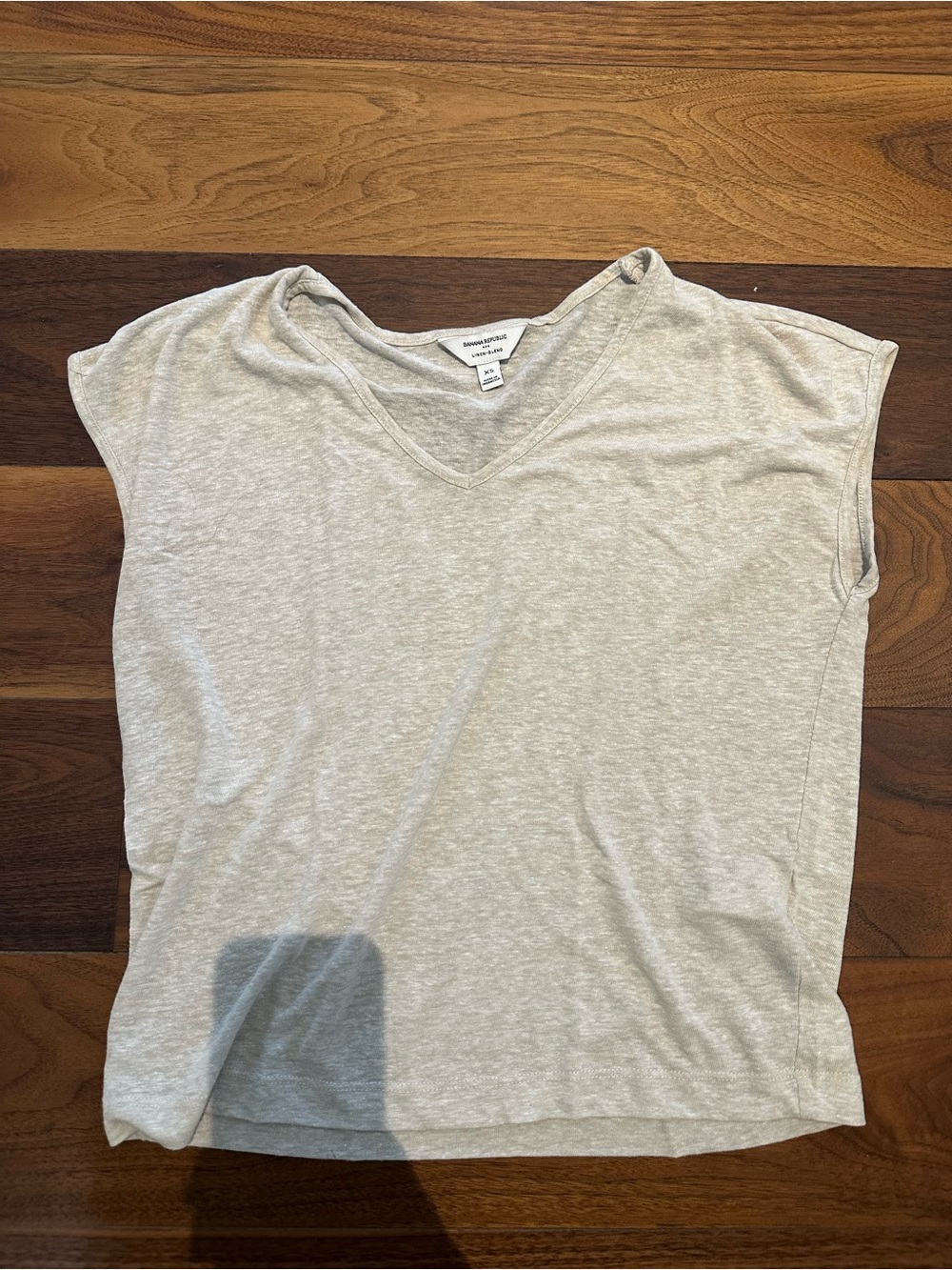 Banana Republic Women's Light Gray V-Neck Tank Top